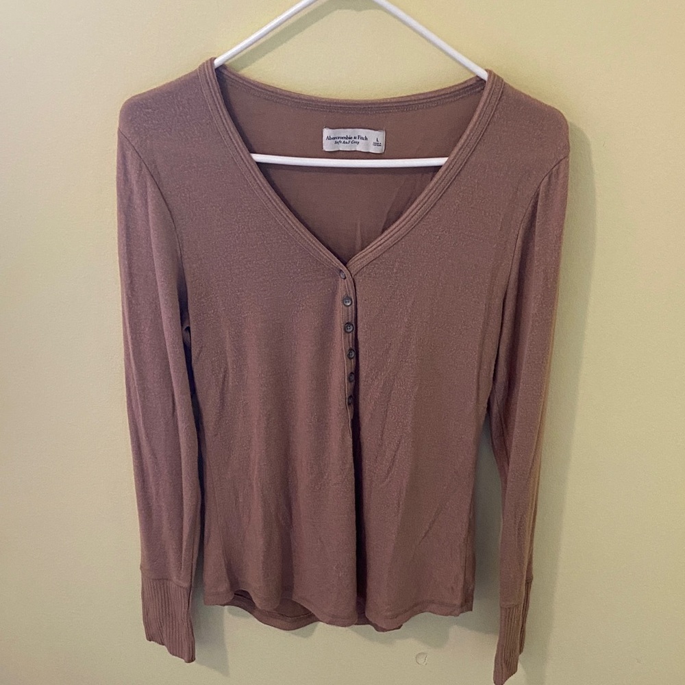 Abercrombie & Fitch Camel Colored Henley